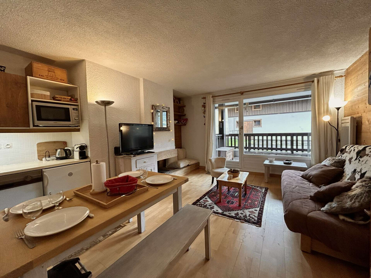 Studio cabine à Méribel, 4 personnes, terrasse sud, parking privé, casier à skis, lave-linge - Photo 1