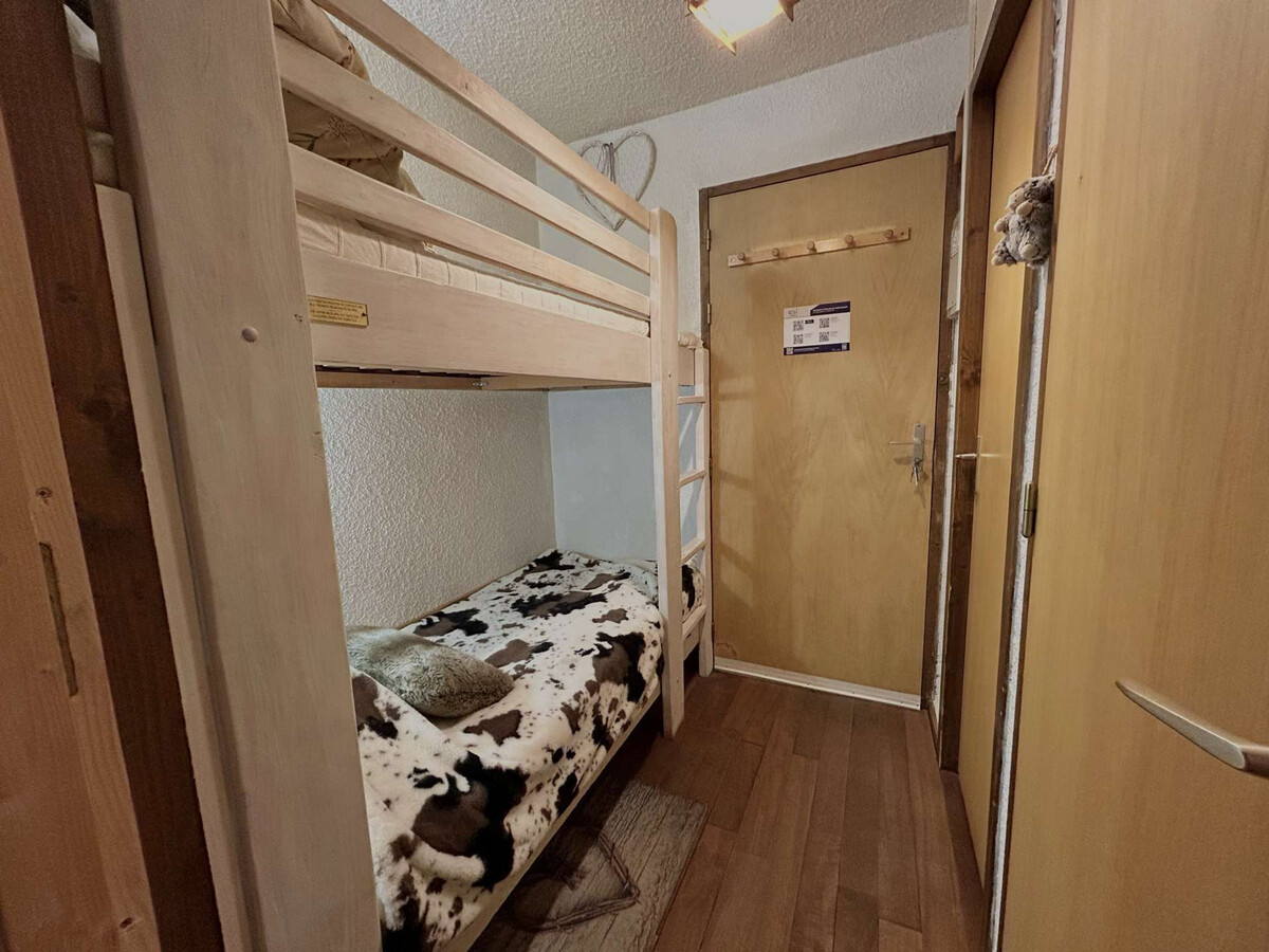 Studio cabine à Méribel, 4 personnes, terrasse sud, parking privé, casier à skis, lave-linge - Photo 4
