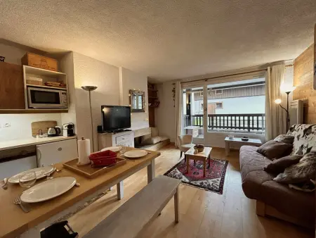 Location appartement à Méribel, Studio cabine à Méribel, 4 personnes, terrasse sud, parking privé, casier à skis, lave-linge