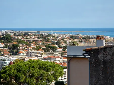 Apt 2 pièces vue mer à Cagnes-sur-Mer, terrasse sud : photo 25