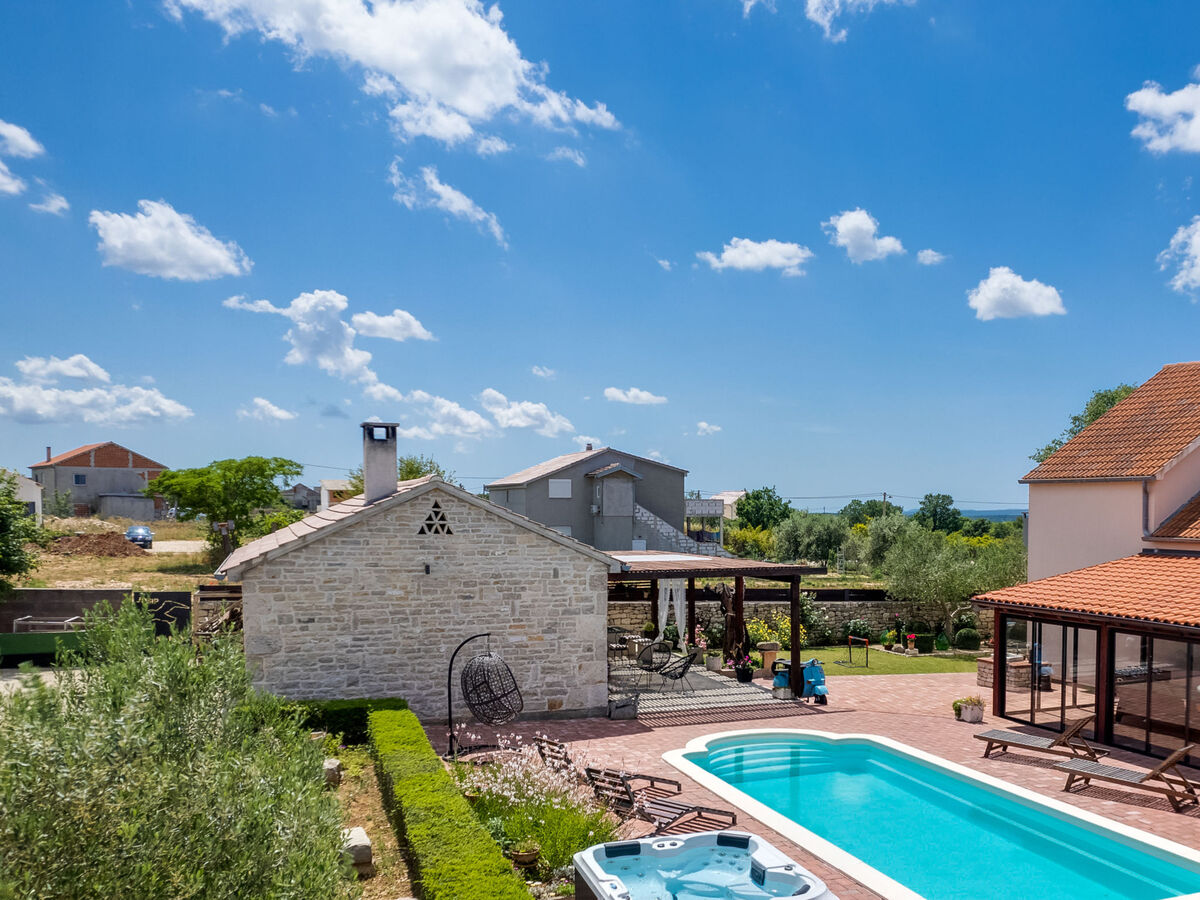 Villa Josip & Mia - 8 pers., piscine privée, Zadar - Photo 1