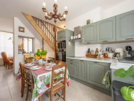 Location gite à Nourard le Franc, Maison familiale avec jardin, proche de Compiègne, Beauvais et Chantilly, idéale pour 6 pers.