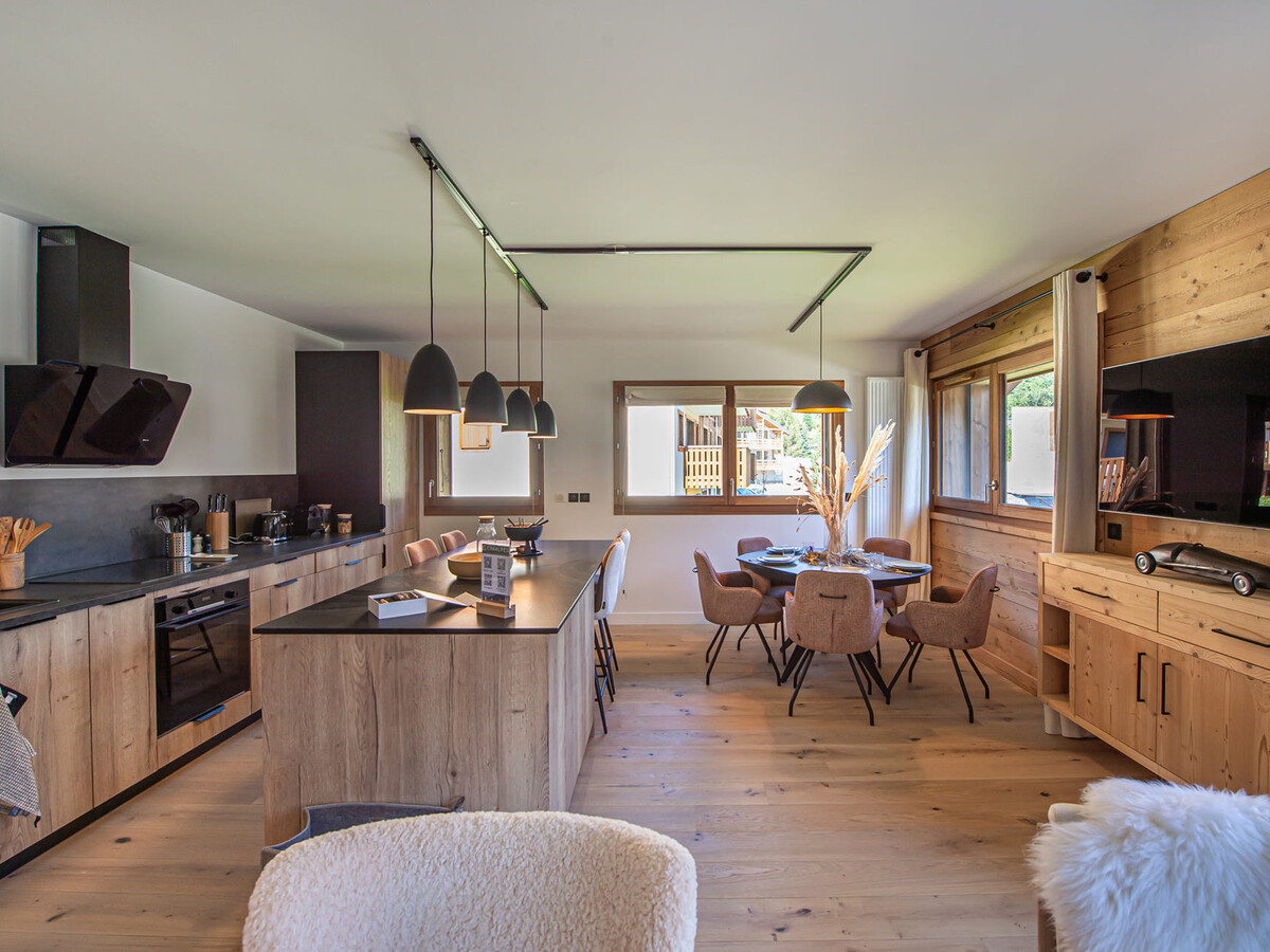 Appartement chic alpin 3 chambres avec balcon à Megève - Photo 2