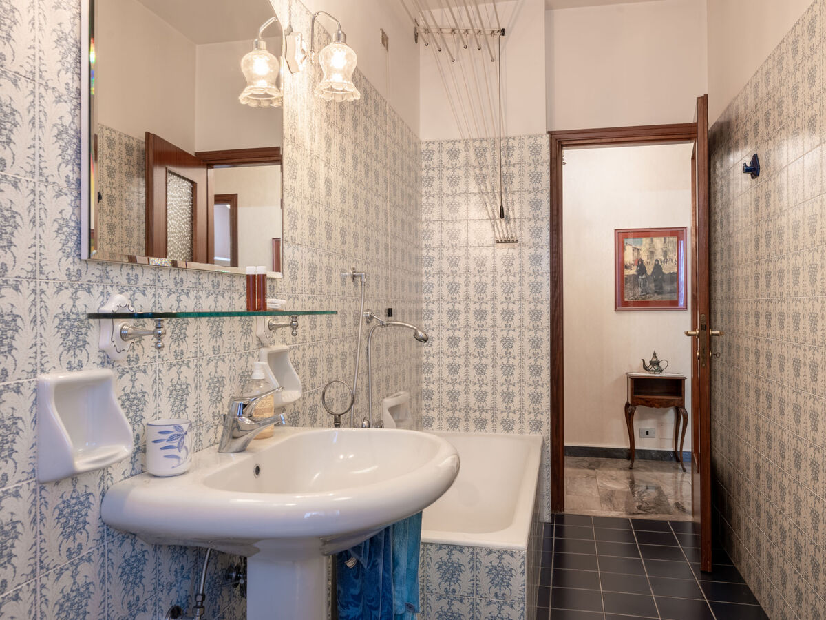 Appartement 135 m² à Milan, balcons est et ouest, vue jardin - Photo 21