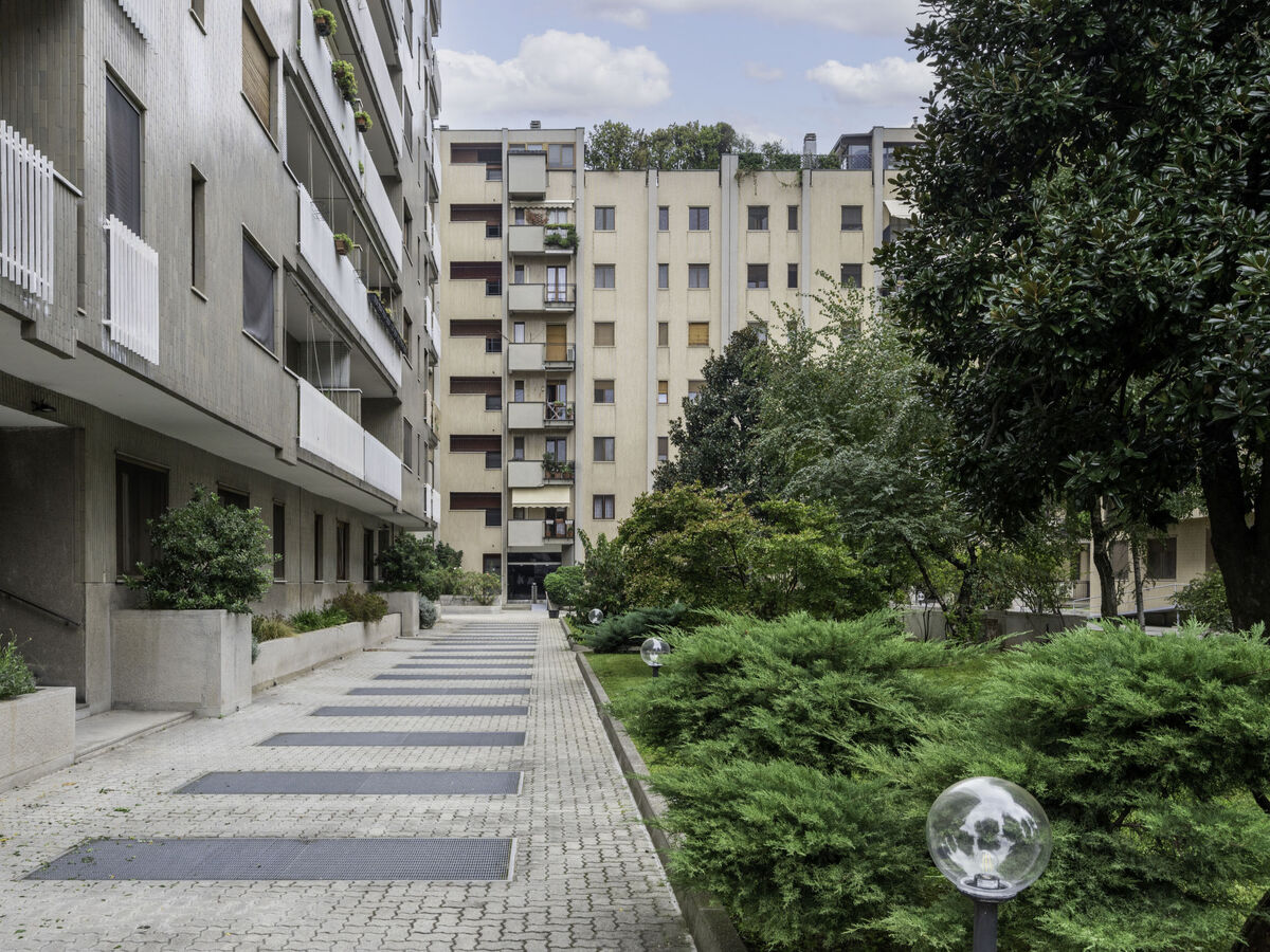 Appartement 135 m² à Milan, balcons est et ouest, vue jardin - Photo 36