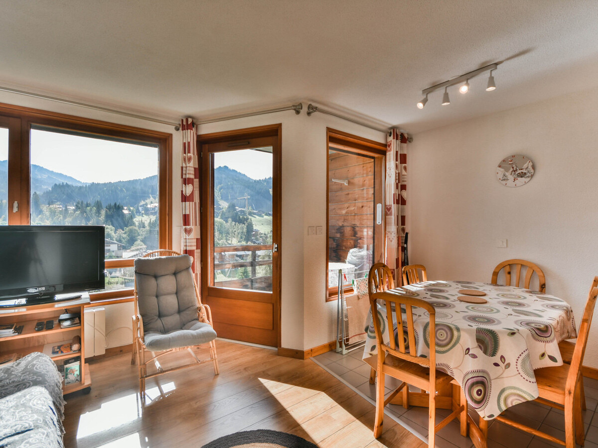 T3 6 pers aux Gets avec loggia, balcon et WIFI - Photo 3