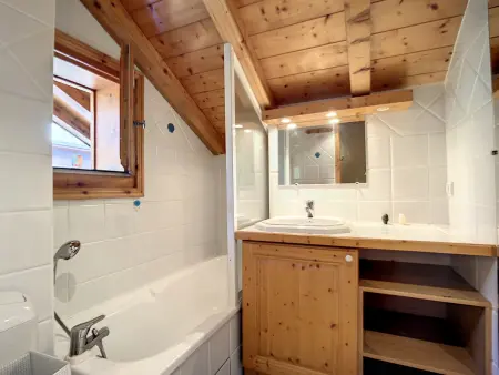 Chalet à Méribel avec Jacuzzi et Parking, 4 Chambres - Photo 9