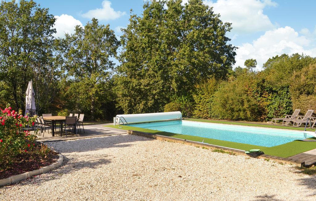 Maison en pierre avec piscine à Marcillac-Saint-Quentin - Photo 10