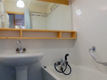 Appartement 6 pers. avec balcon sud, pistes à 100 m à Méribel : photo 4