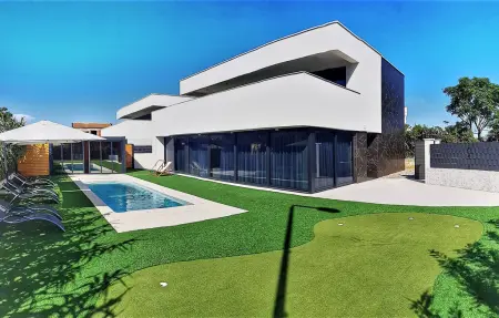 Location maison à Vir, Villa Aurus