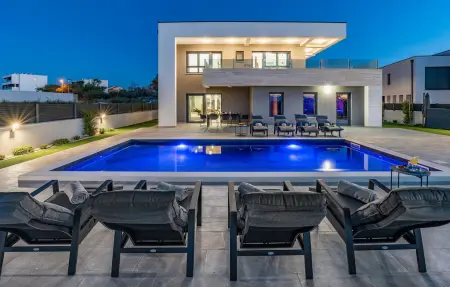 Location maison à Nin, Villa Dona