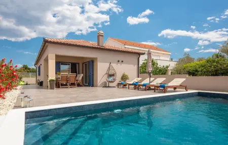 Location maison de vacances à Nin