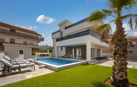 Location maison de vacances à Sukosan