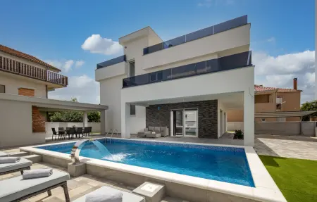 Villa Gemella, Location Maison 8 personnes à Sukosan - Photo 9