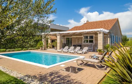 Location maison de vacances à Sukosan