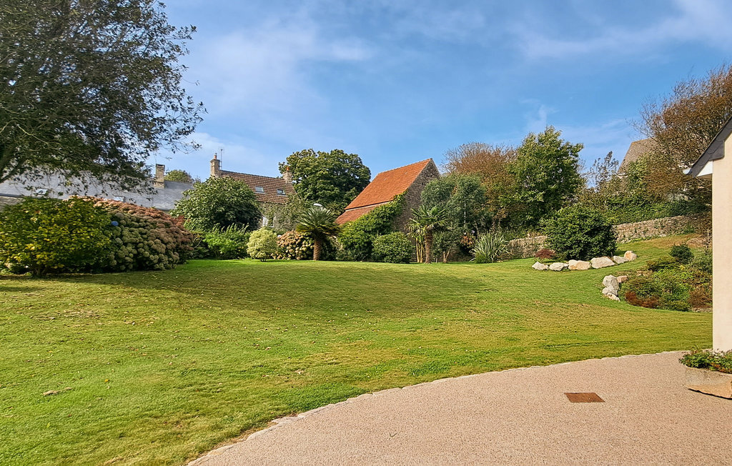 Maison 4 chambres avec jardin face aux caps du Cotentin - Photo 7