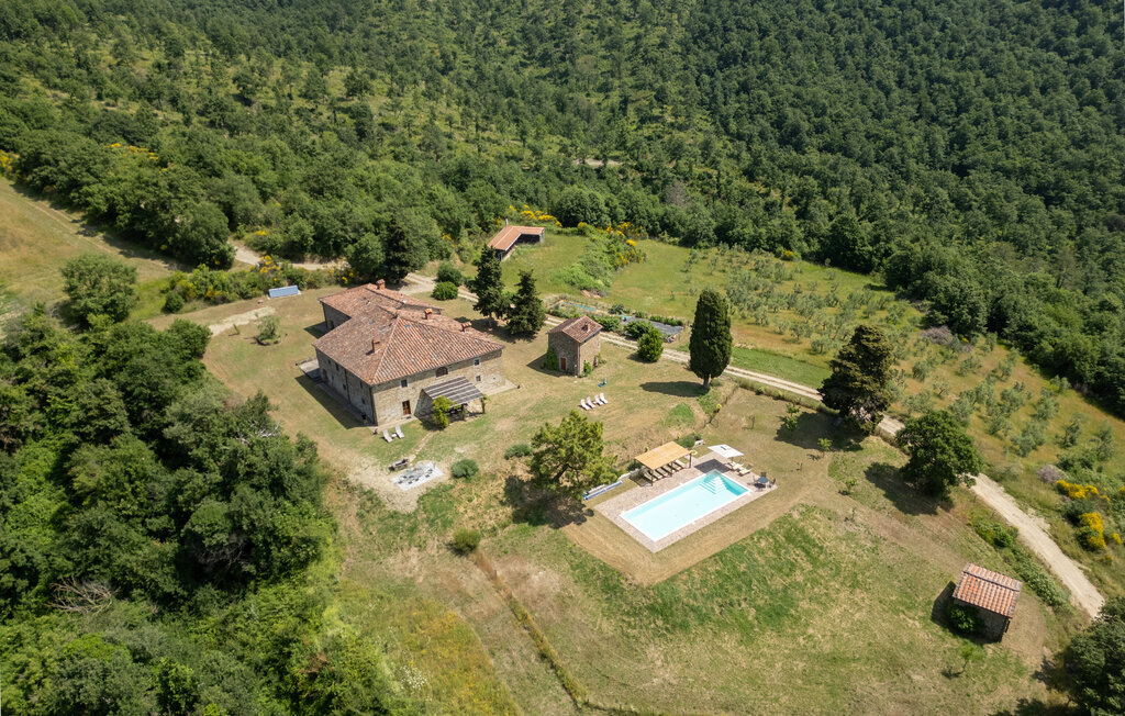 Maison de pierre 14 hectares avec piscine eau salée - Photo 1