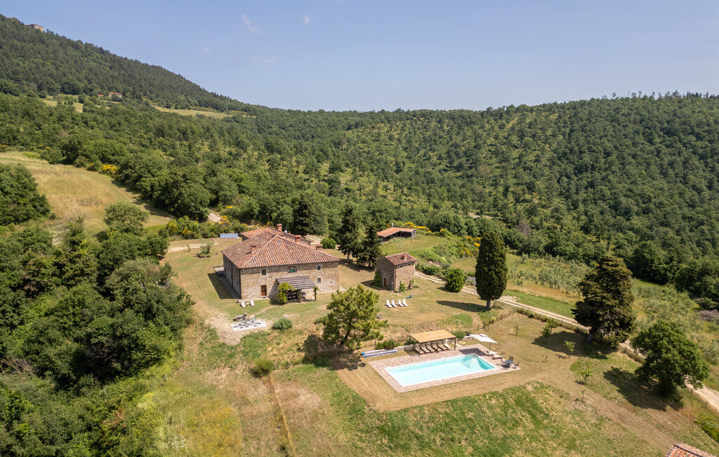 Maison de pierre 14 hectares avec piscine eau salée - Photo 12