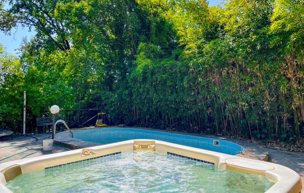 Villa 320 m² à Rome : piscine, jardin et équipements familiaux - Photo 7