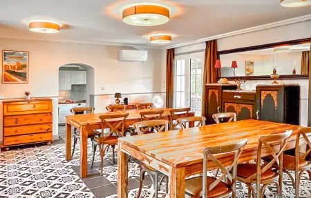 Maison 7 chambres avec piscine privée à Saint-Jean-de-Minervois : photo 4