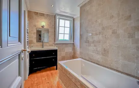 Maison 7 chambres avec piscine privée à Saint-Jean-de-Minervois : photo 47