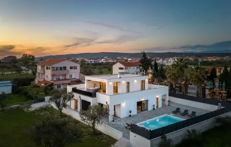 Location maison de vacances à Sukosan