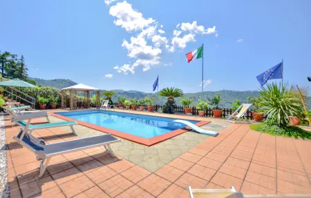 Maison 6 pers. avec piscine privée et vue panoramique à Camaiore : photo 10