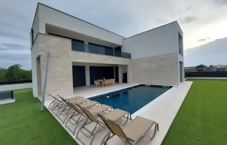 Location maison à Nin, Villa Nin 2