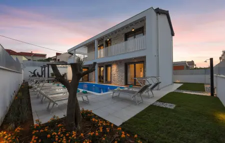 Villa Arba, Maison 8 personnes à Zadar - Photo 1
