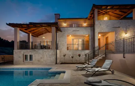 Location maison à Sveti Filip i Jakov, Villa San