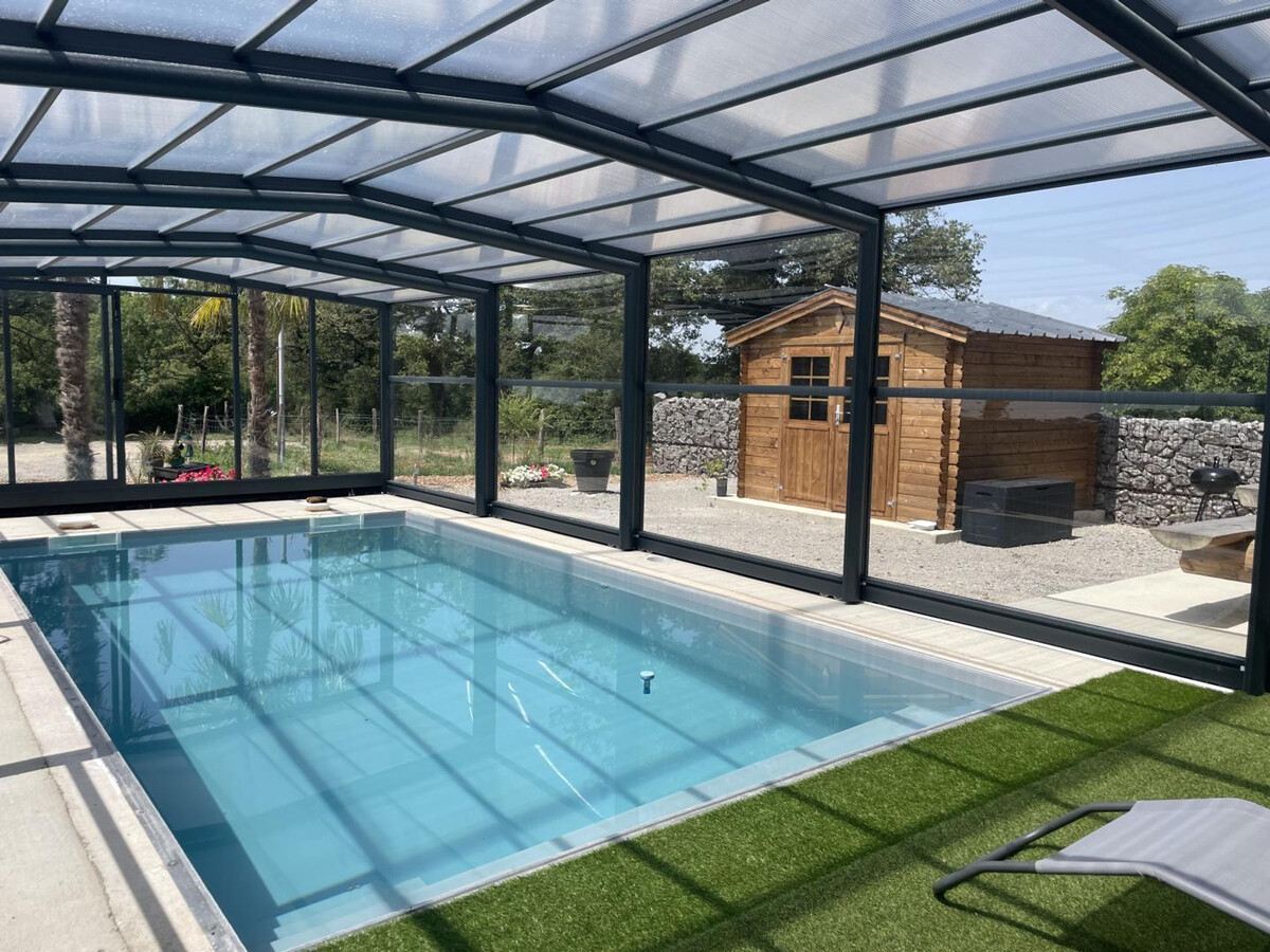 Gîte rénové piscine chauffée et spa à Couzon - Photo 2