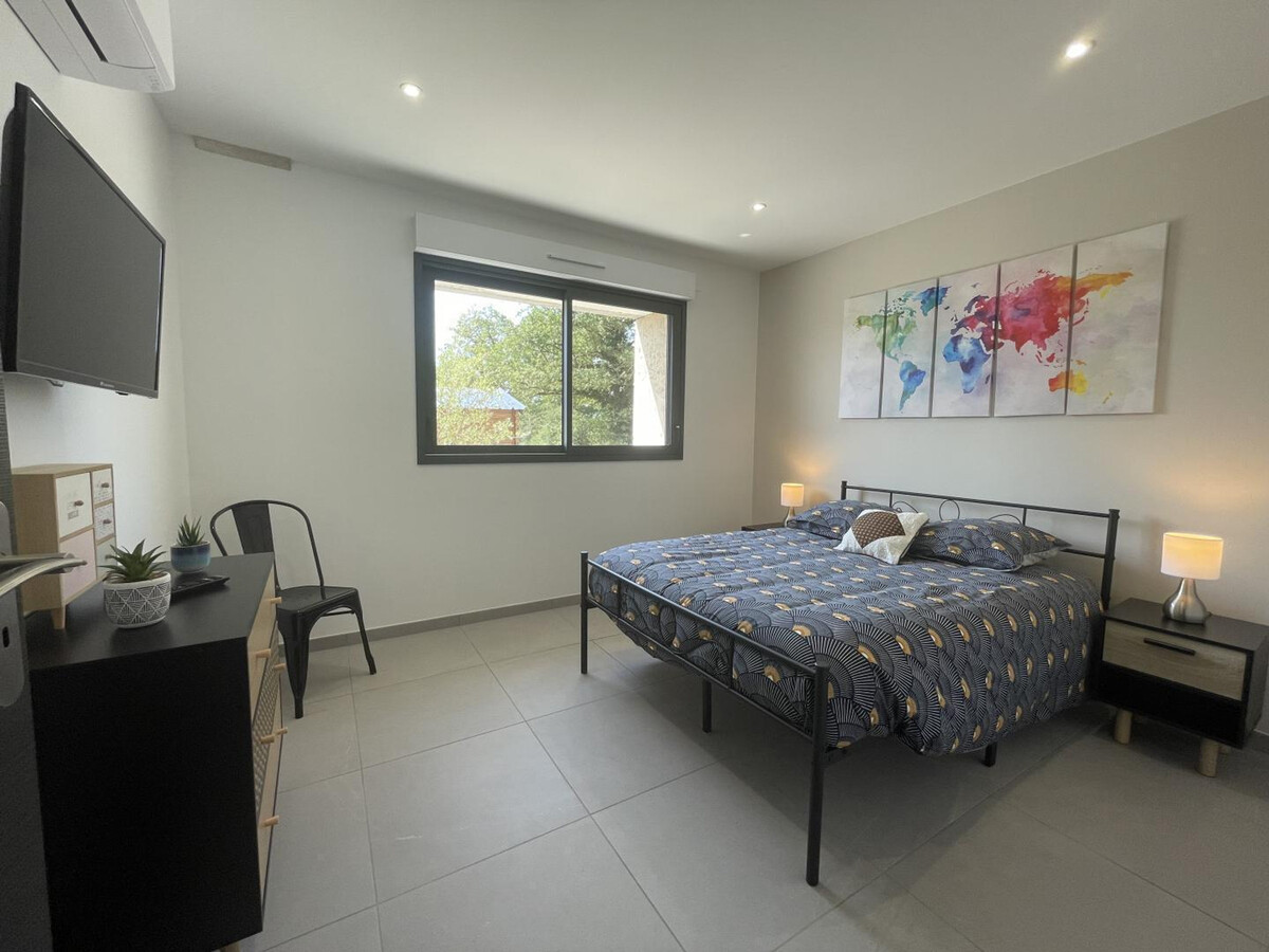 Gîte rénové piscine chauffée et spa à Couzon - Photo 11