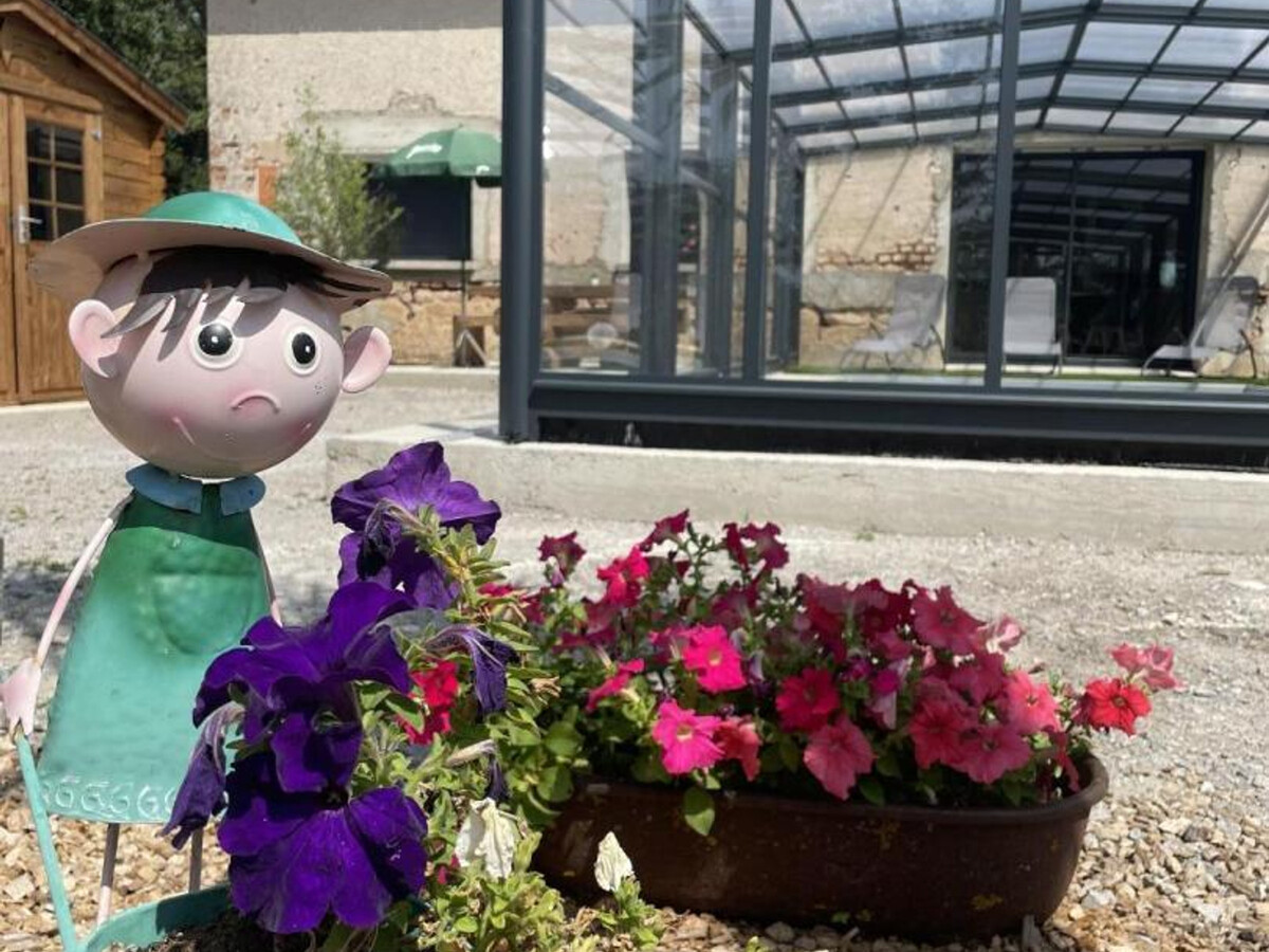 Gîte rénové piscine chauffée et spa à Couzon - Photo 22