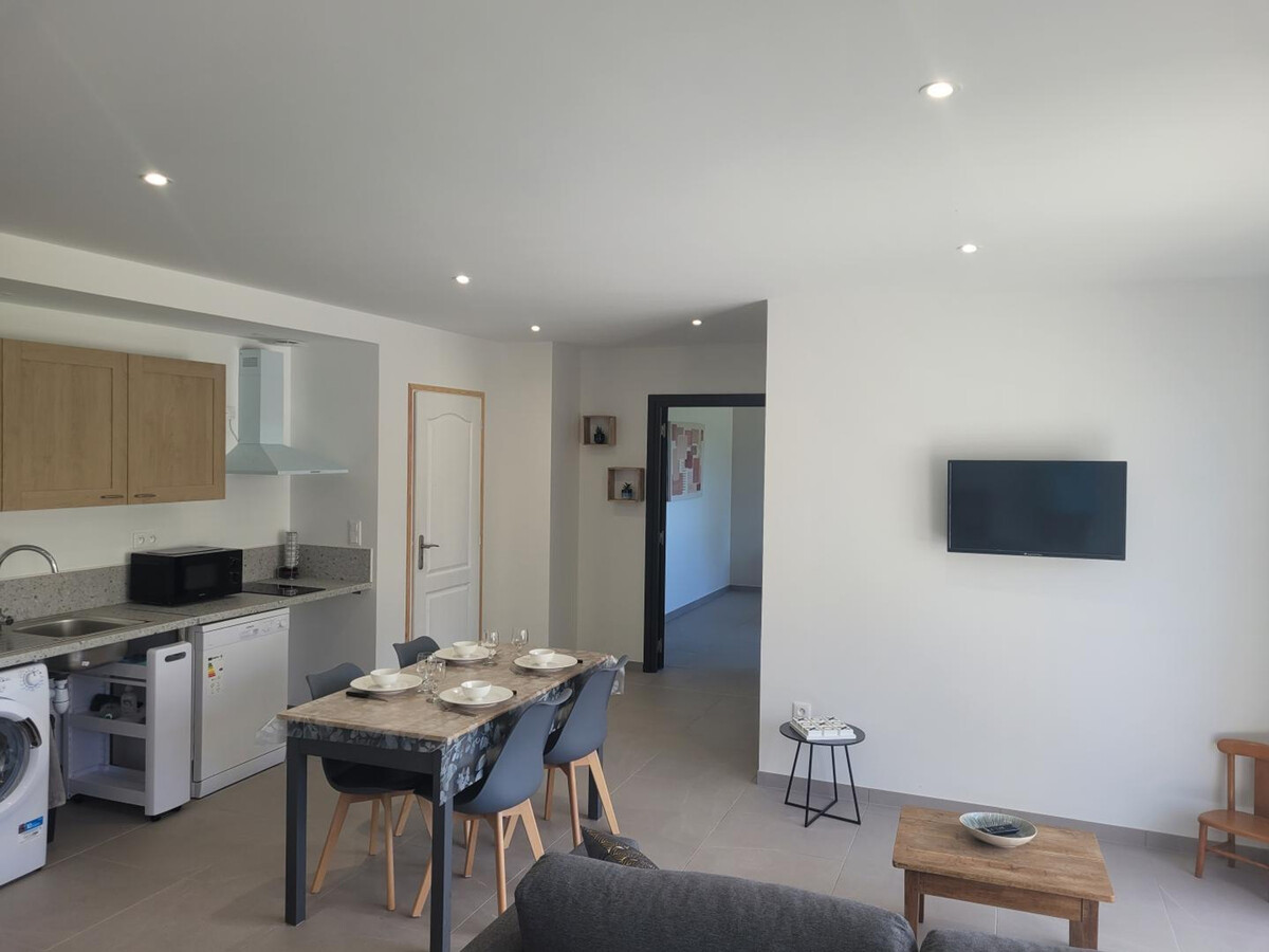 Gîte rénové piscine chauffée et spa à Couzon - Photo 36