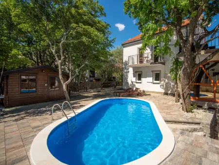 Maison Noveanni avec piscine privée à Krk : photo 8
