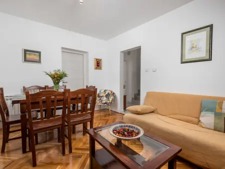 Maison Noveanni avec piscine privée à Krk : photo 17
