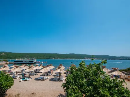 Maison Noveanni avec piscine privée à Krk : photo 48