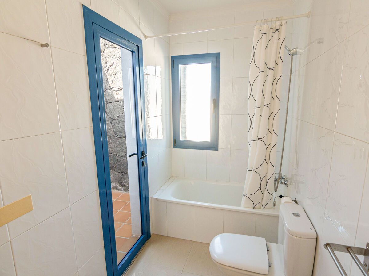 Maison Famara à Playa Blanca, piscine chauffée - Photo 12