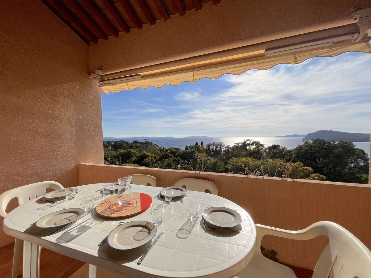Appartement T3 mezzanine vue mer Rayol-Canadel - Photo 2