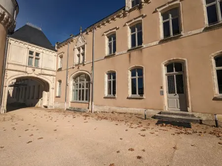 Appartement Château Tour Parc Balsan à Châteauroux : photo 21