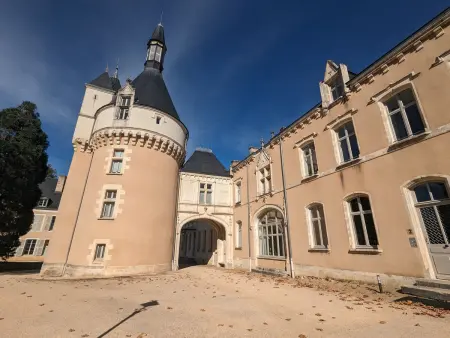Appartement Château Tour Parc Balsan à Châteauroux : photo 22