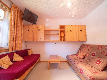 Location appartement à Valmorel, 2 pièces au centre de Valmorel avec balcon, proche commerces et remontées mécaniques
