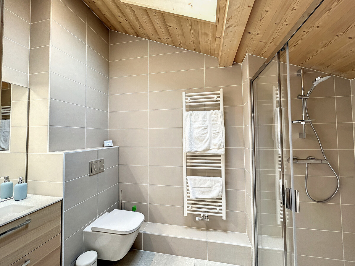 Appartement 120m² Vue Mont Blanc, 3 chambres, parking - Photo 15