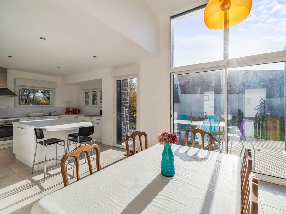 Villa lumineuse 4 étoiles, 50m de la plage, jardin clos, tranquillité à Trégastel - Photo 5