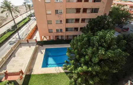 Appartement 85 m² avec vue mer, piscine et plage à Cunit : photo 2