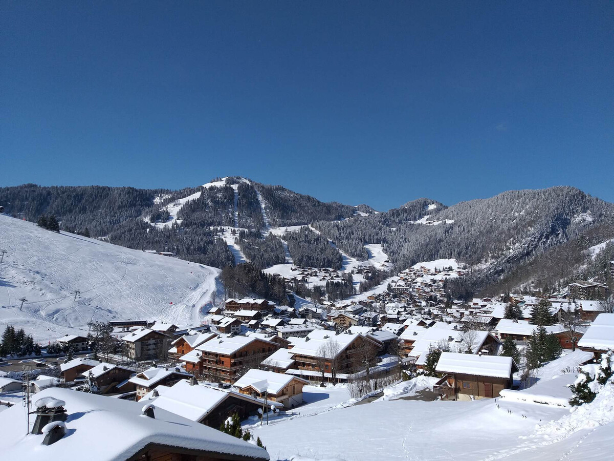 Appart 4 pers. balcon sud avec vue Aravis à La Clusaz - Photo 9