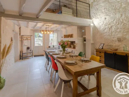 Gîte troglodyte avec jacuzzi et billard aux Ulmes : photo 6