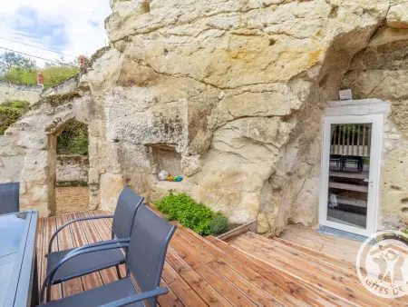 Gîte troglodyte avec jacuzzi et billard aux Ulmes : photo 14