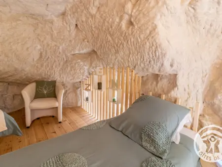 Gîte troglodyte avec jacuzzi et billard aux Ulmes : photo 25