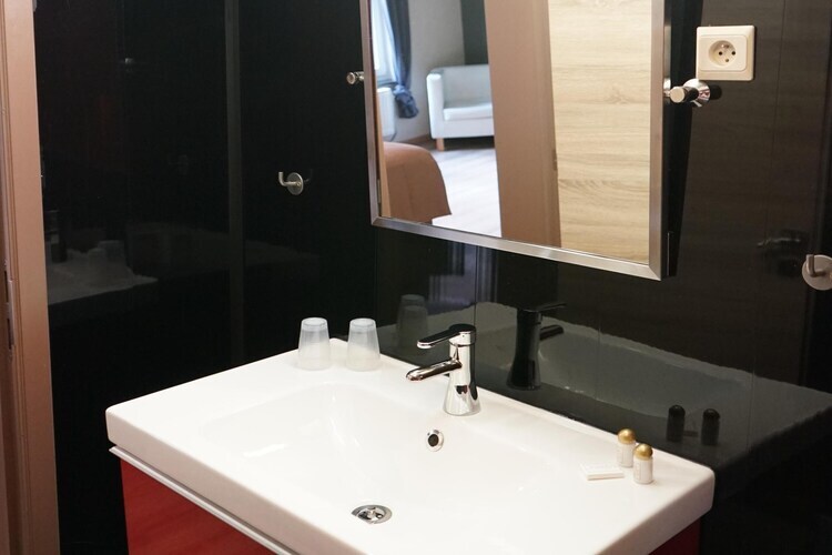Les 5 Ourthes – Lodge 28 pers., 13 chambres à Houffalize - Photo 19